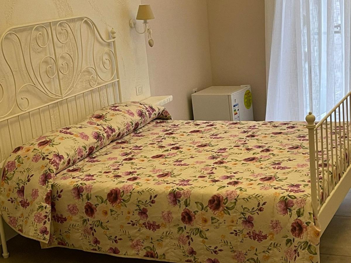 Bed and Breakfast Beb la Gemma Neapel Exterior foto