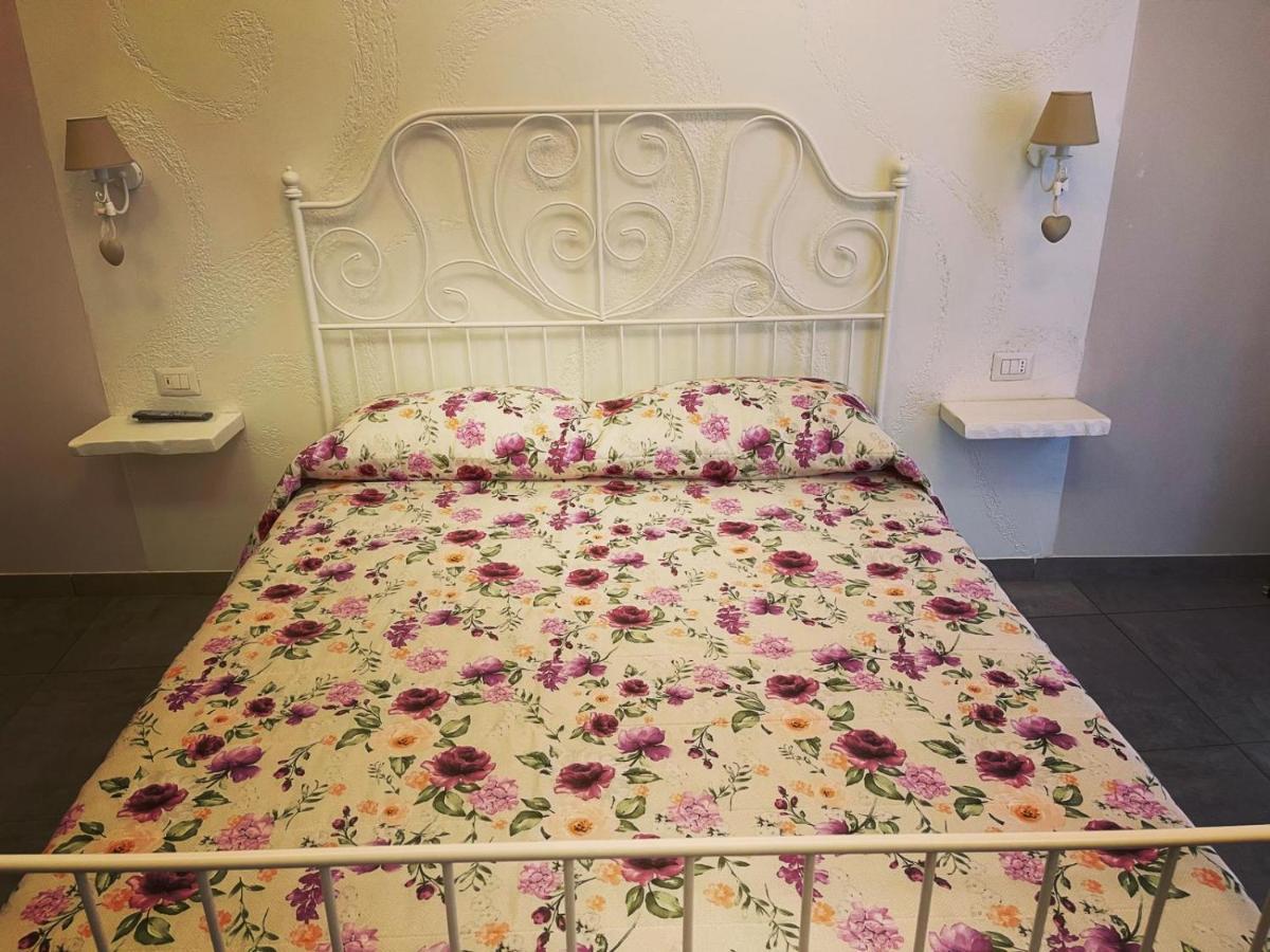 Bed and Breakfast Beb la Gemma Neapel Exterior foto