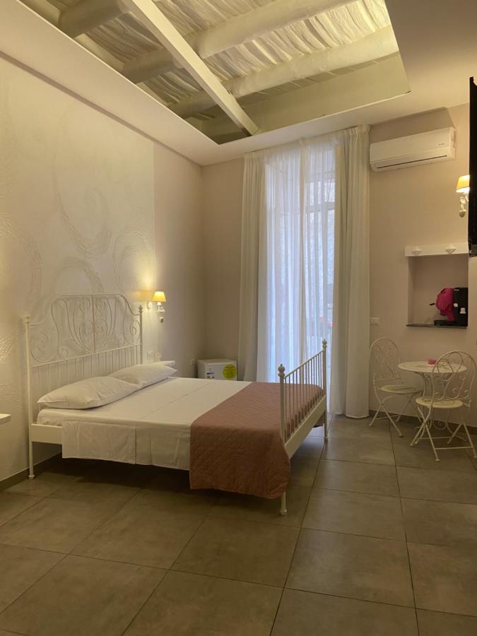 Bed and Breakfast Beb la Gemma Neapel Exterior foto