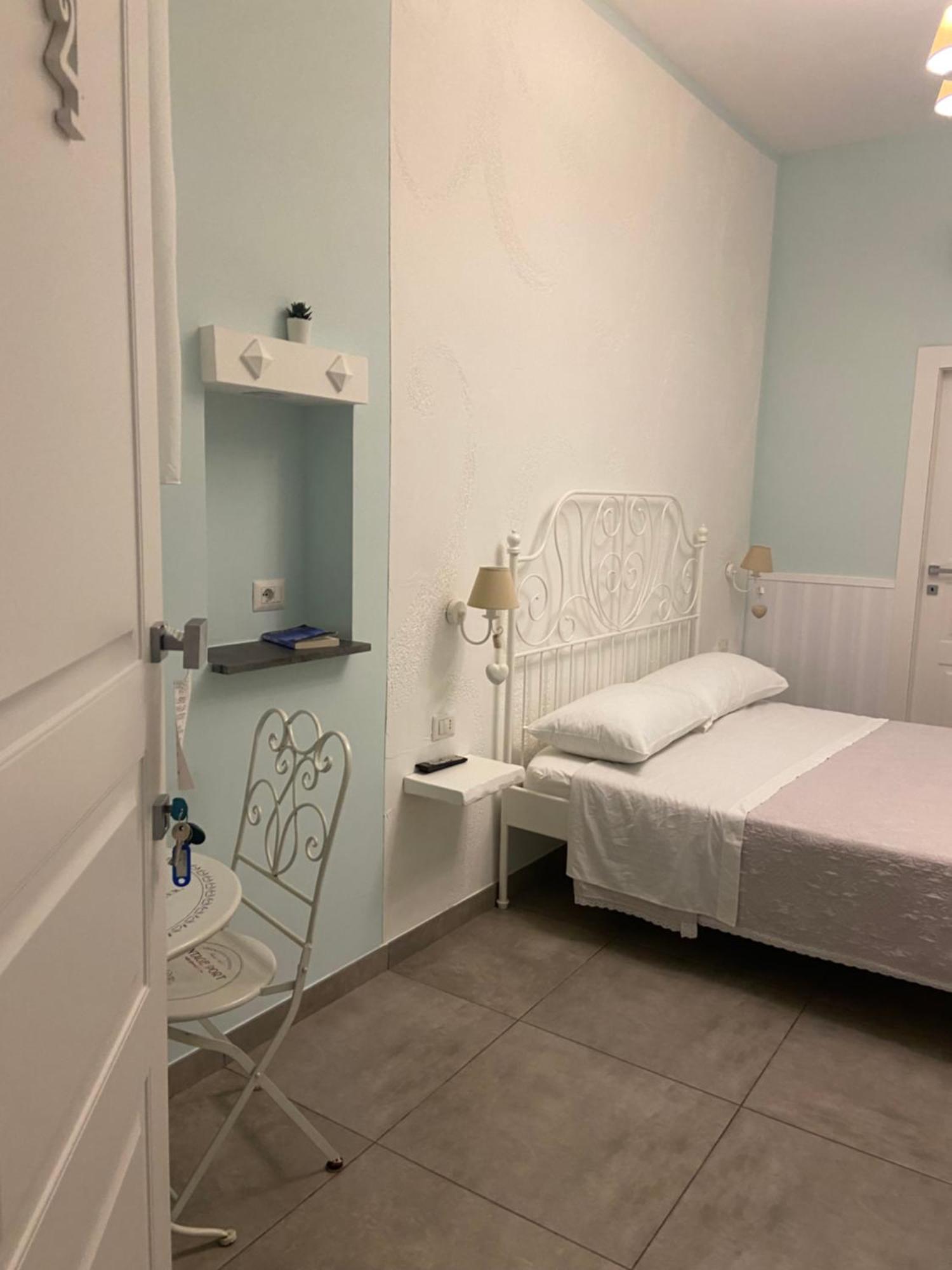 Bed and Breakfast Beb la Gemma Neapel Exterior foto